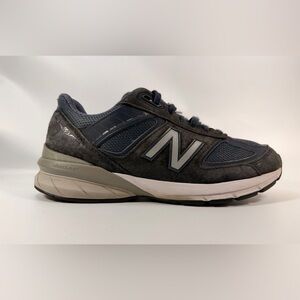 New Balance 990v5 Size 9.5D Men’s